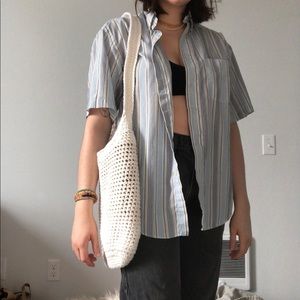 white crochet / knitted bag